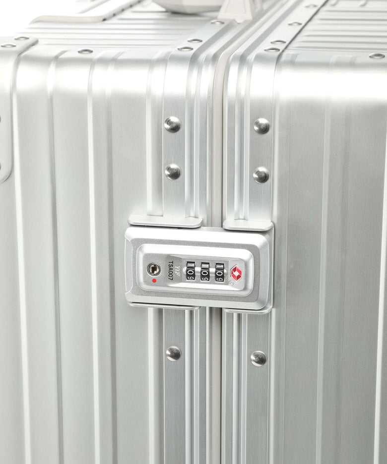 Aleon 30 Macro Traveler Spinner (4 wheels) platinum