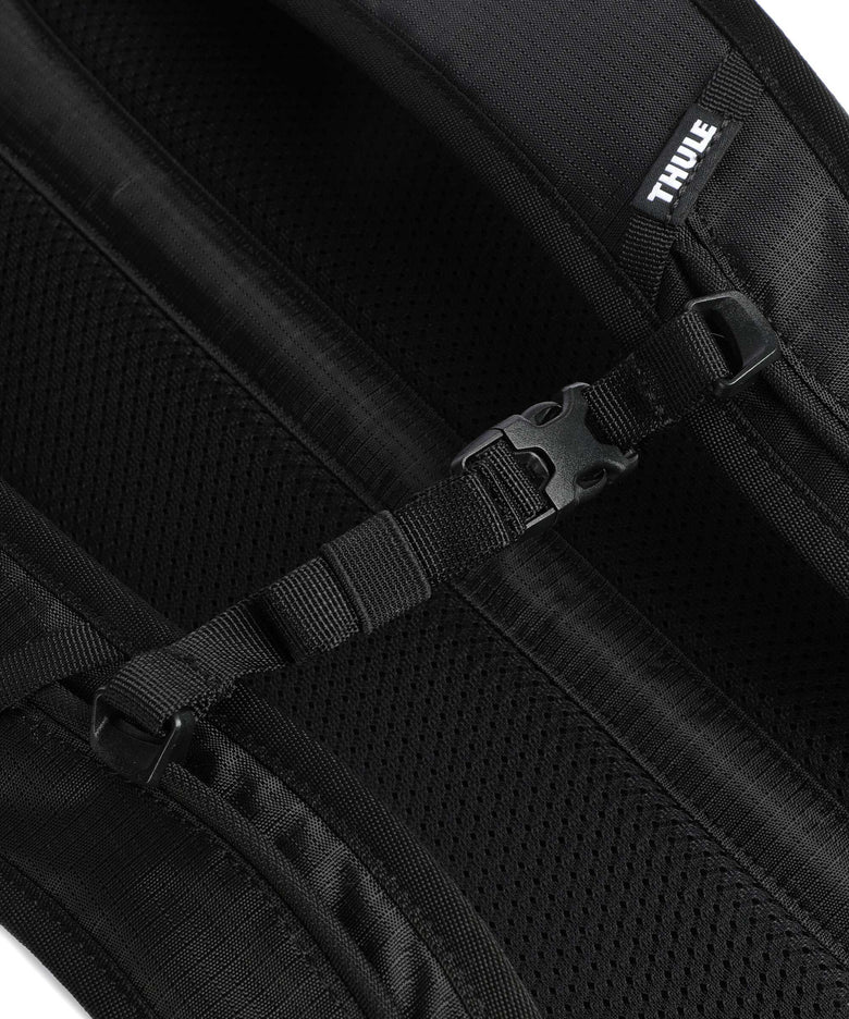 Thule AllTrail 18 Backpack black