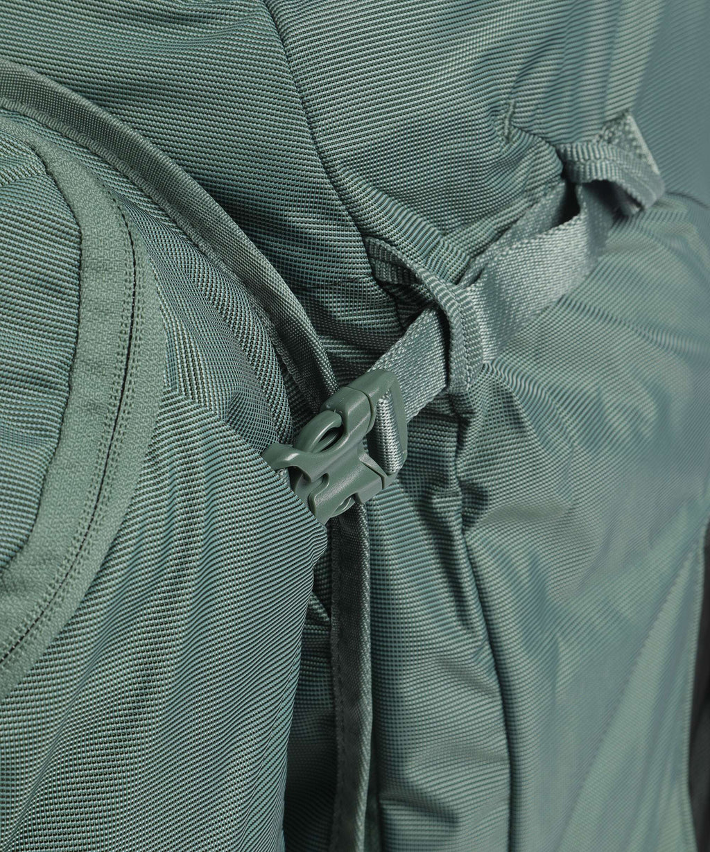 Thule Landmark 60 W Travel backpack green