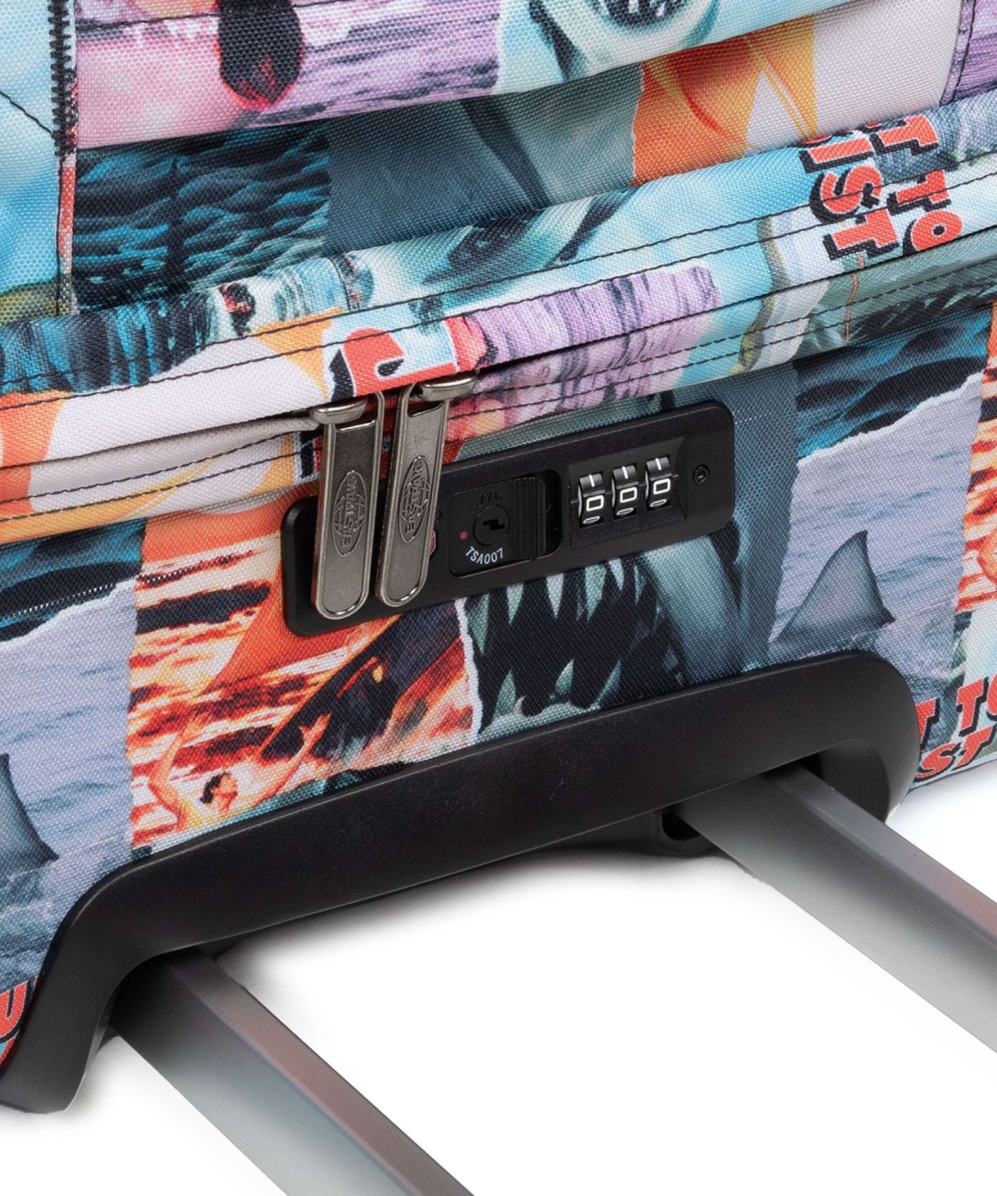 Eastpak Transit'R M Travel bag with wheels jaws print