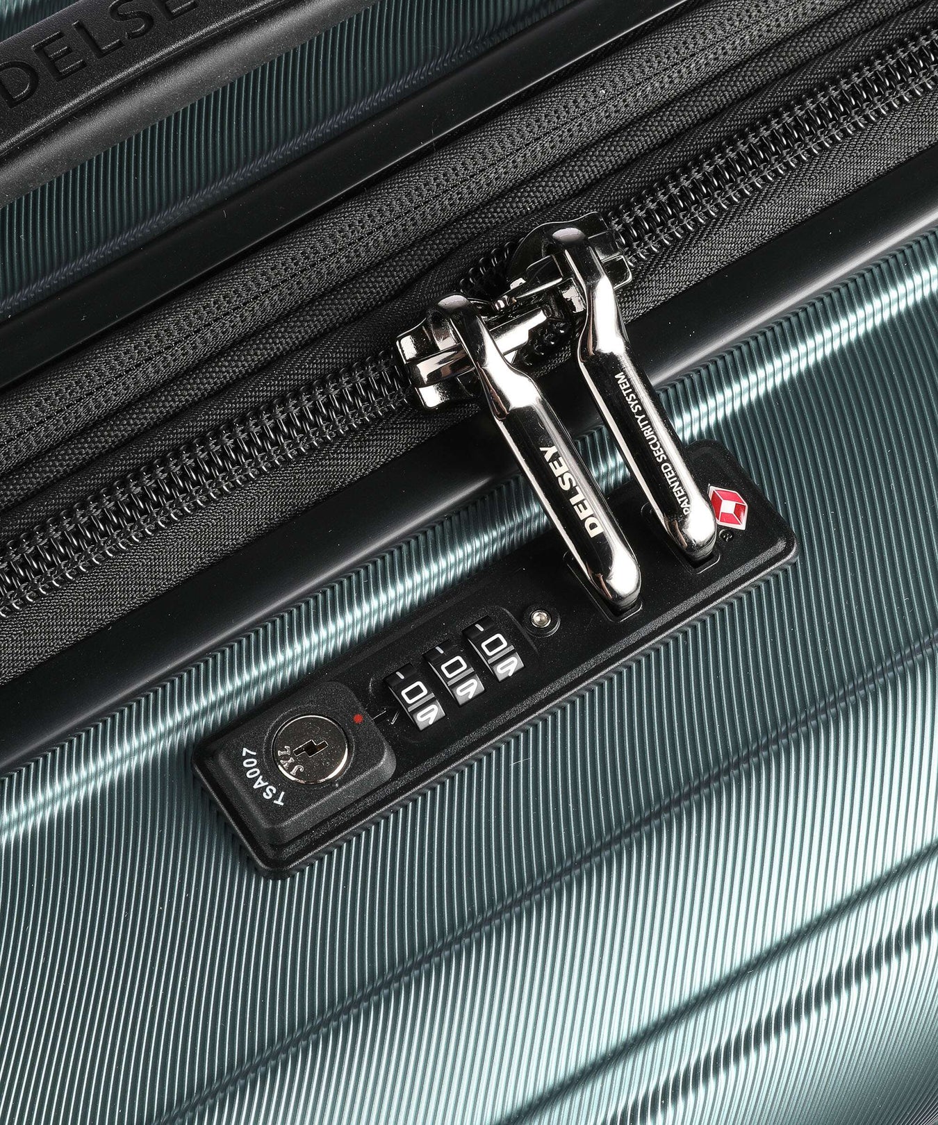 Delsey Paris Shadow 5.0 Spinner (4 wheels) grün