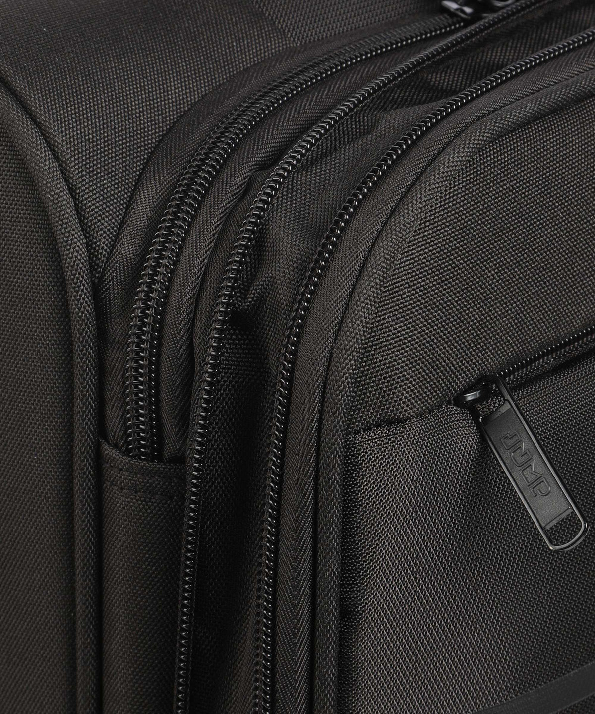 Jump Monthelys Spinner (4 wheels) after dark