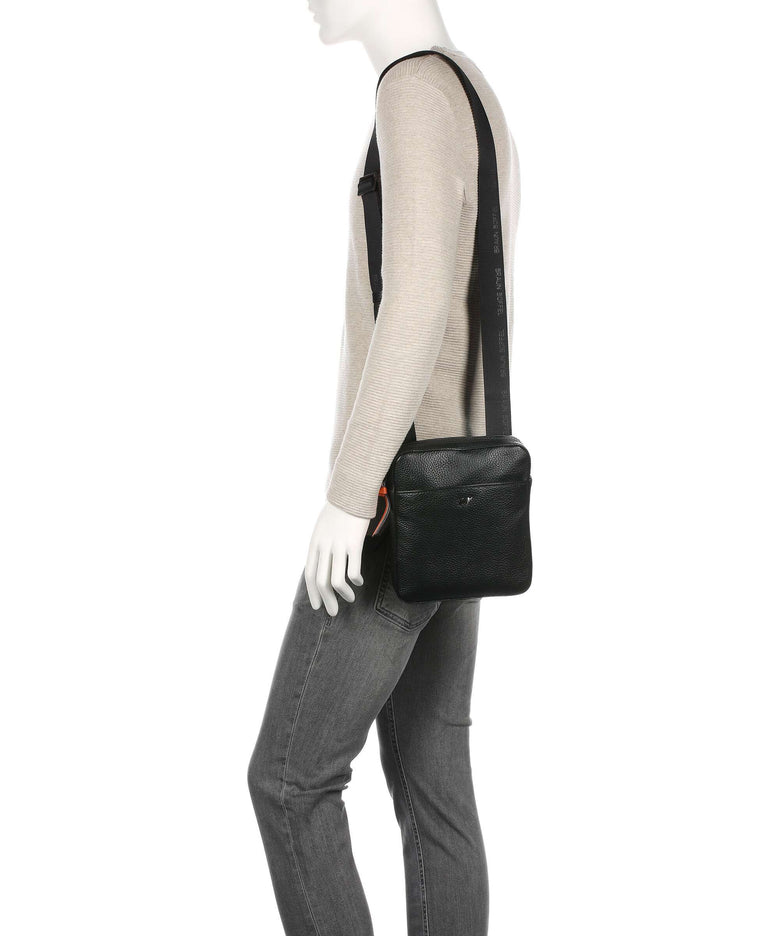 Braun Büffel Novara Crossbody bag schwarz