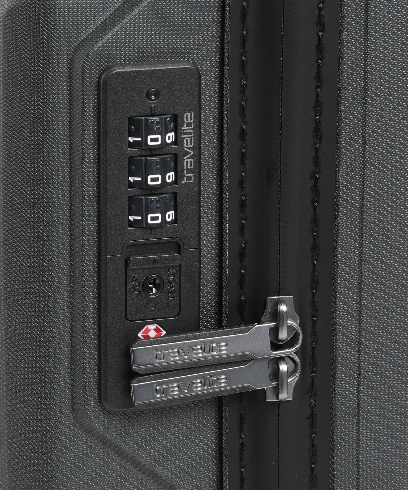 Travelite Elvaa S Spinner (4 wheels) schwarz