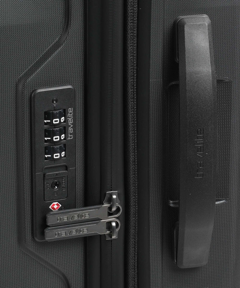 Travelite Elvaa M Spinner (4 wheels) schwarz