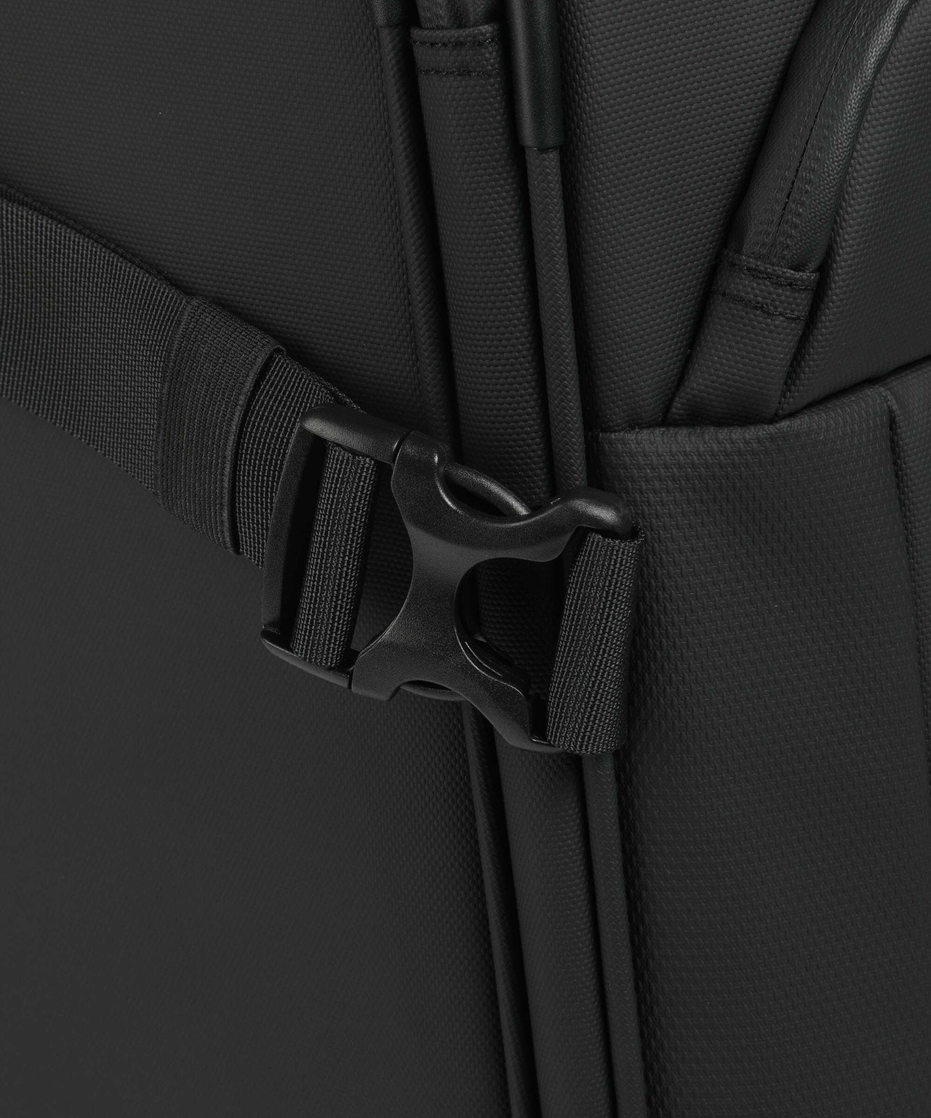 Travelite Briize Spinner (4 wheels) schwarz