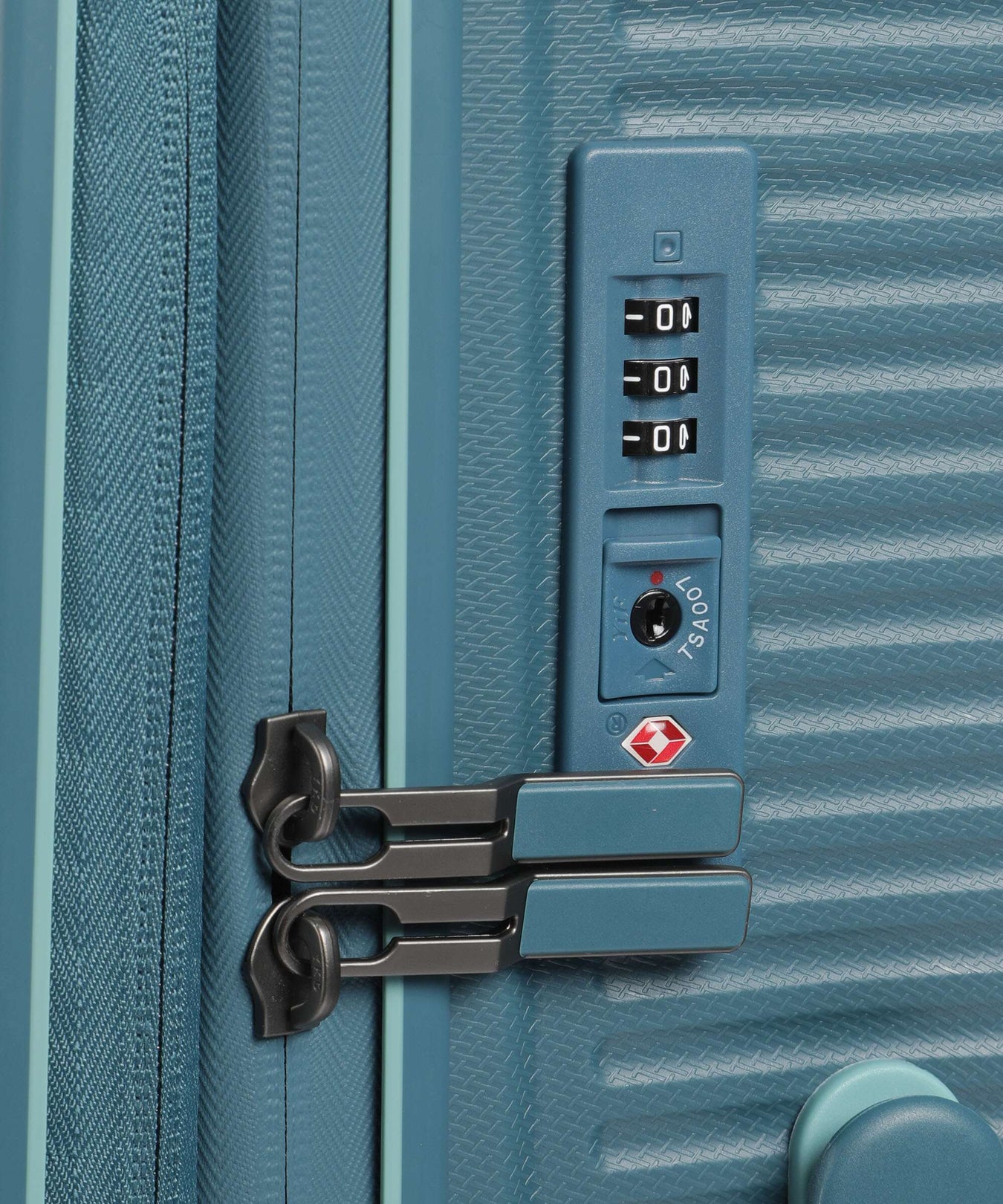 Travelite Roomer Spinner (4 wheels) aqua