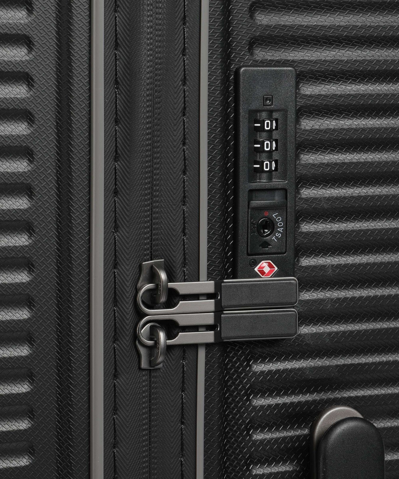 Travelite Roomer Spinner (4 wheels) schwarz