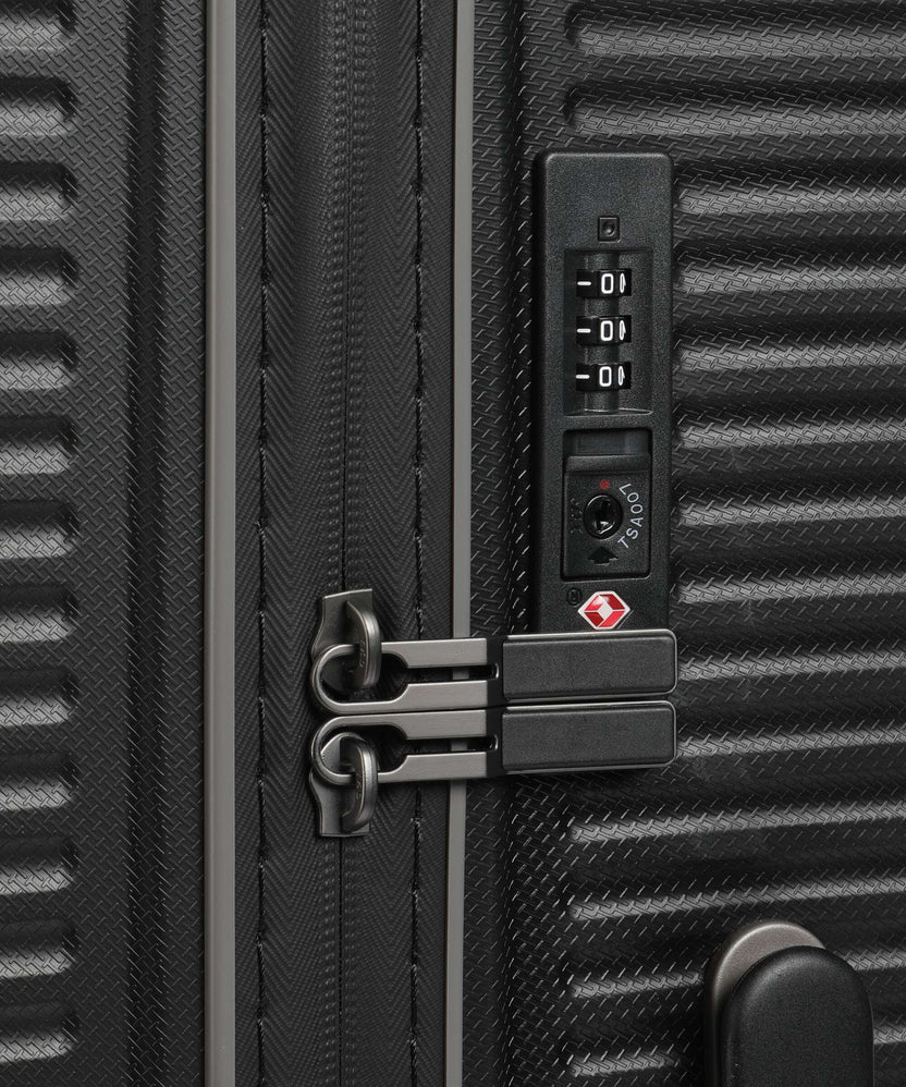 Travelite Roomer Spinner (4 wheels) schwarz