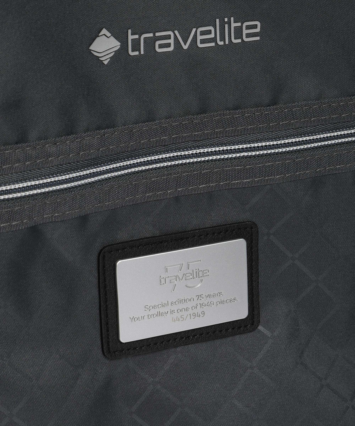 Travelite Next Spinner (4 wheels) silber/grün