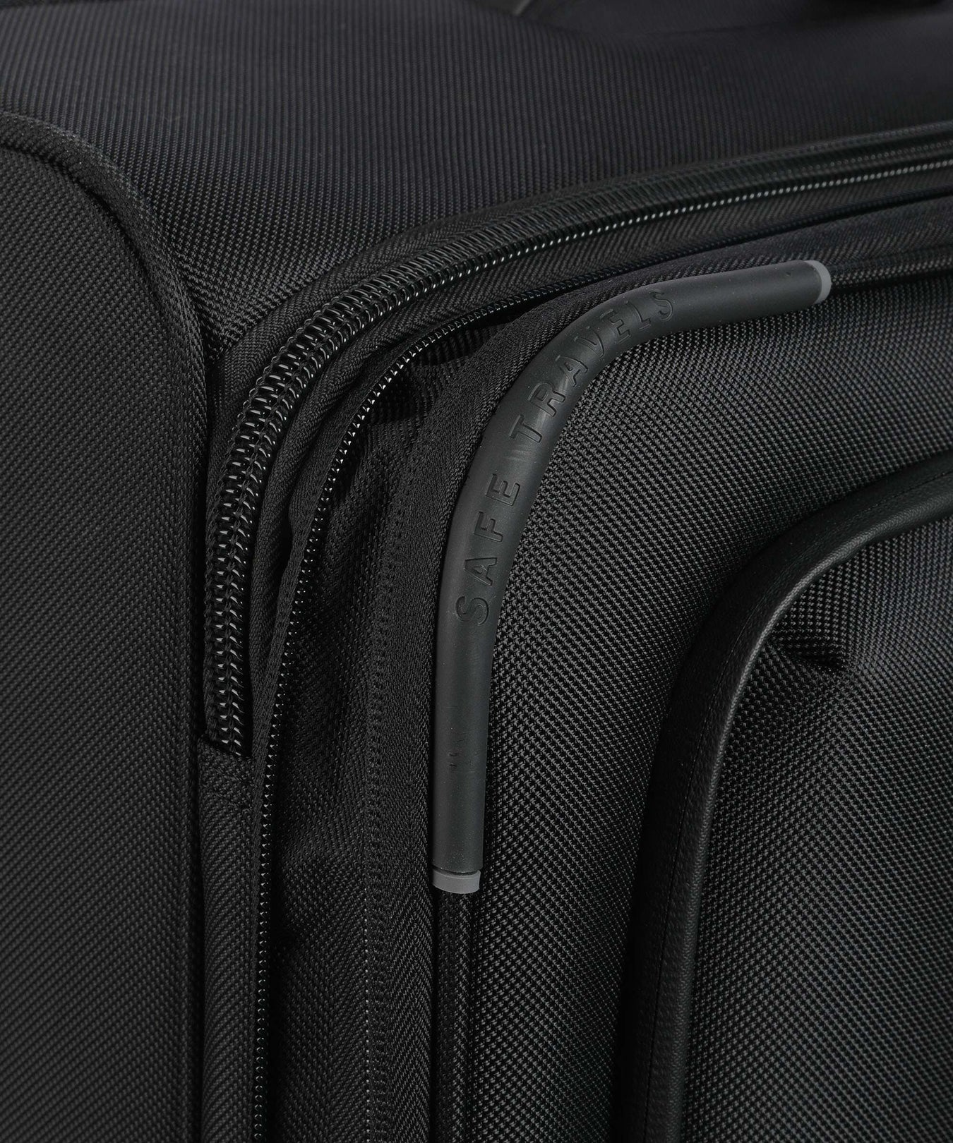 Travelite Crosslite Spinner (4 wheels) schwarz