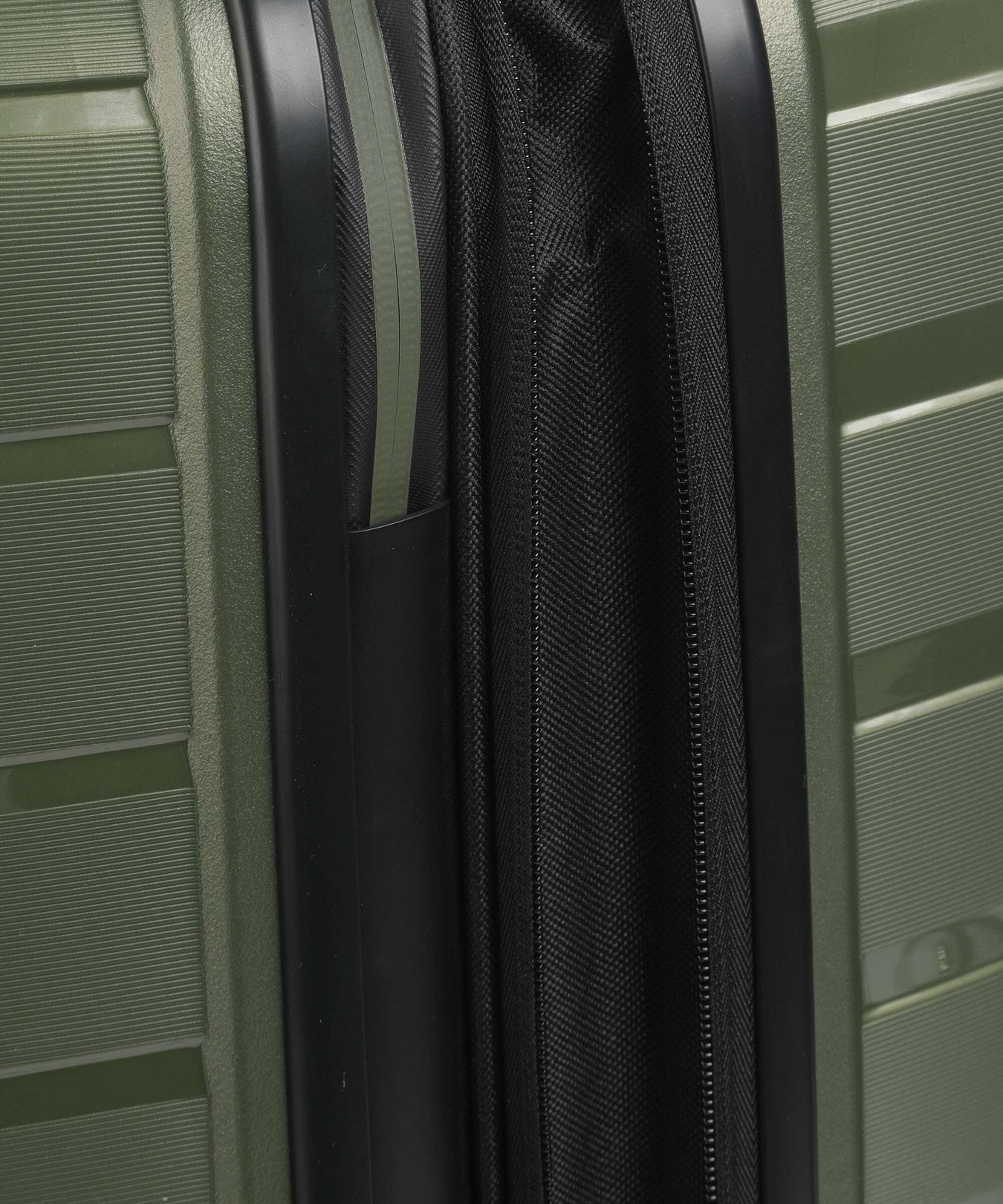 Travelite Air Base Suitcase set (4 wheels) olive