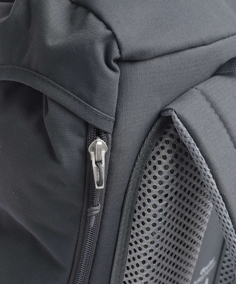 Deuter Walker 24 Backpack graphite/black