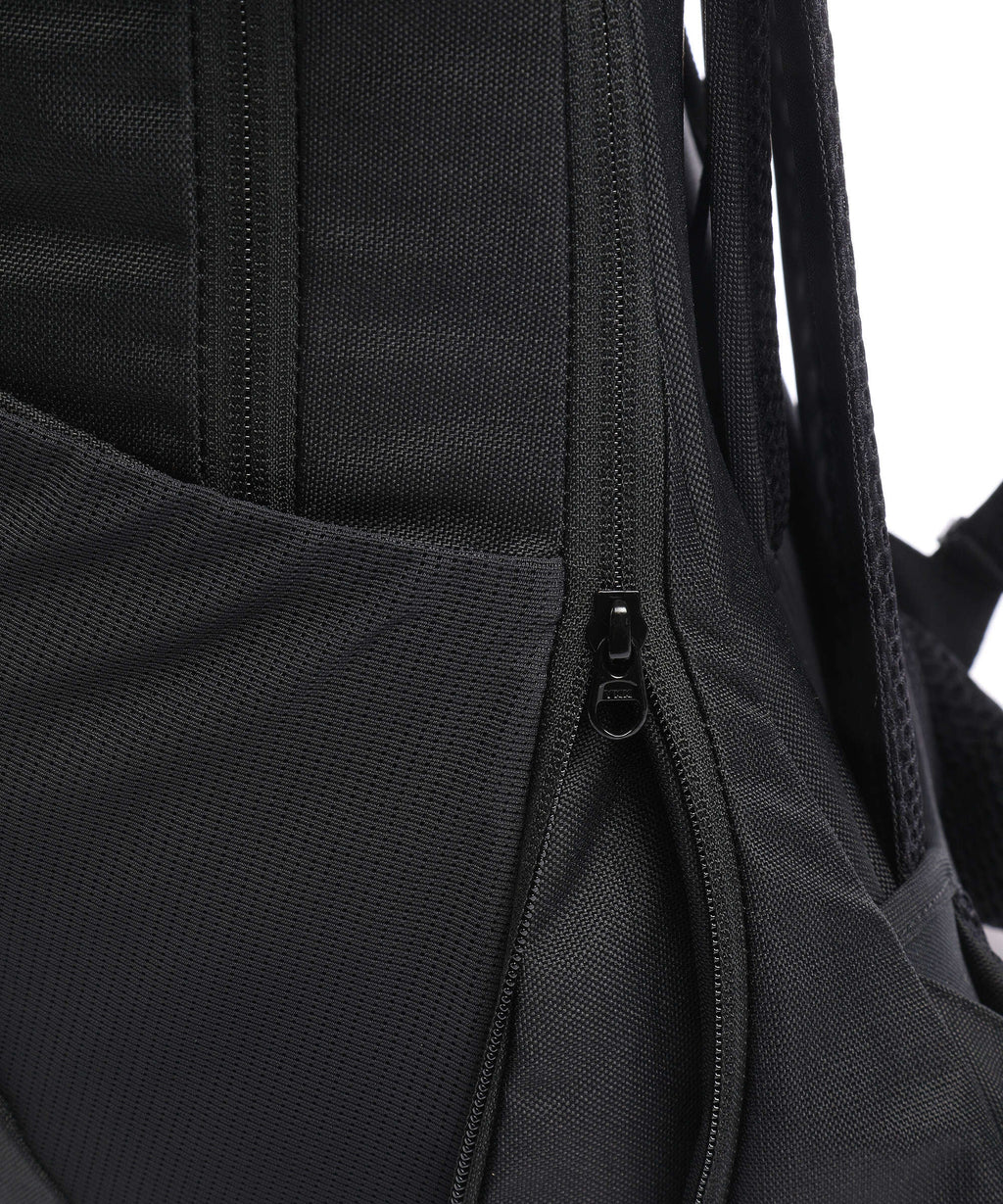 Vaude Wizard 18+4 Hiking backpack black