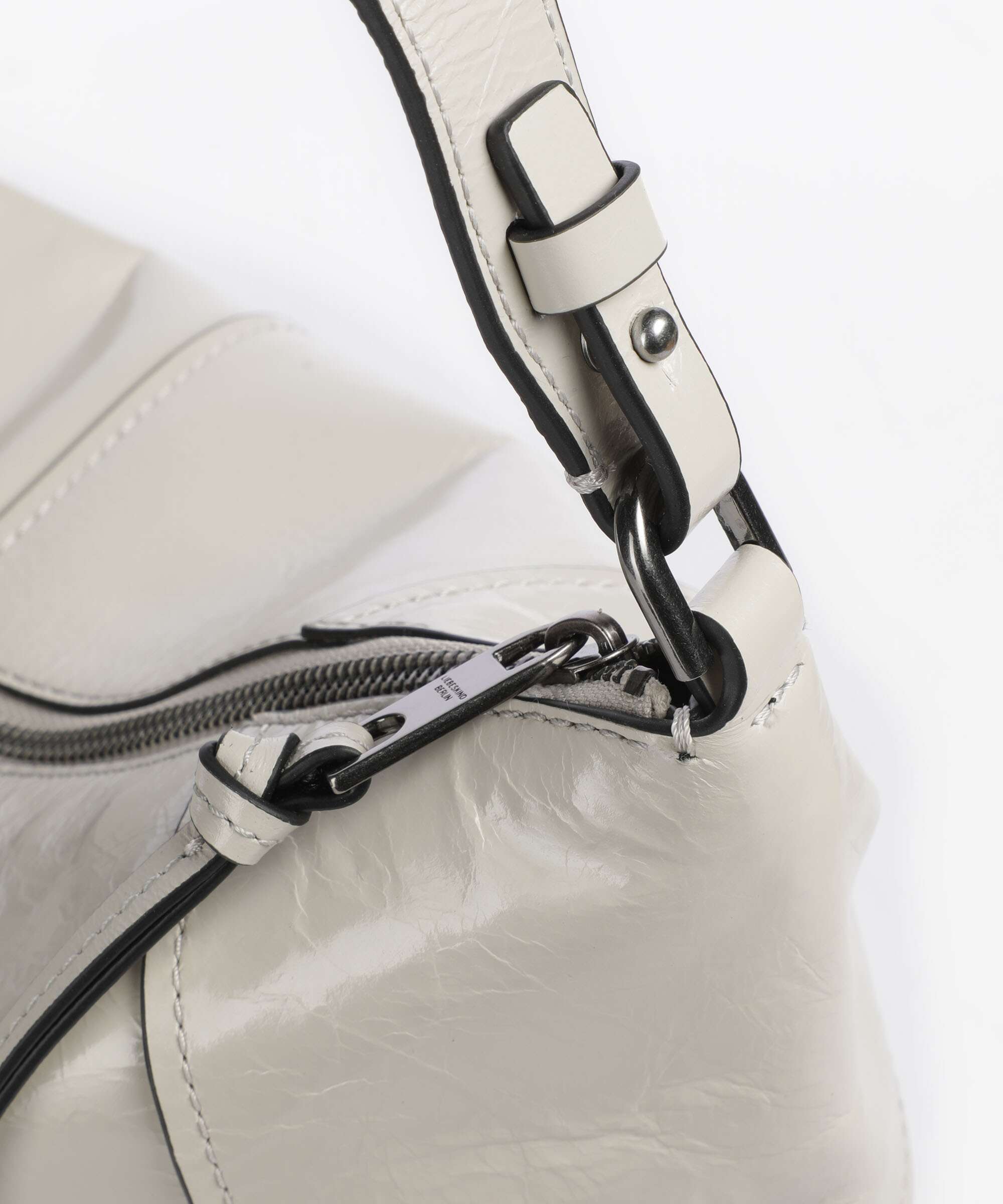 Liebeskind Mila Lack Distressed M Hobo bag milk