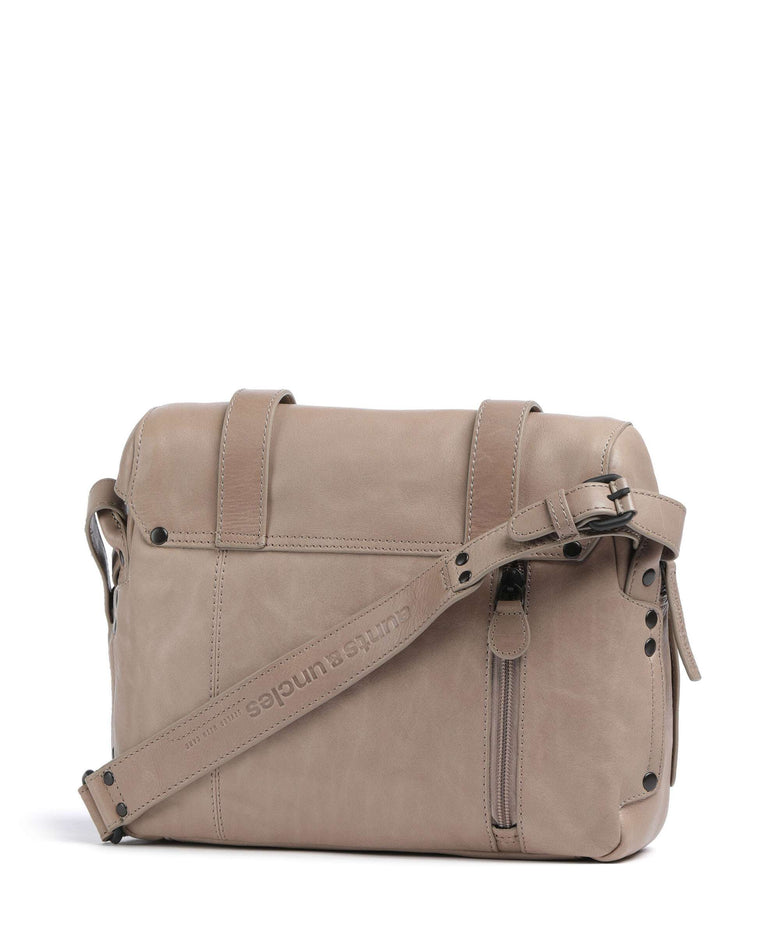 Aunts & Uncles Grandma's Luxury Club Miss Applepie Crossbody bag vintage khaki