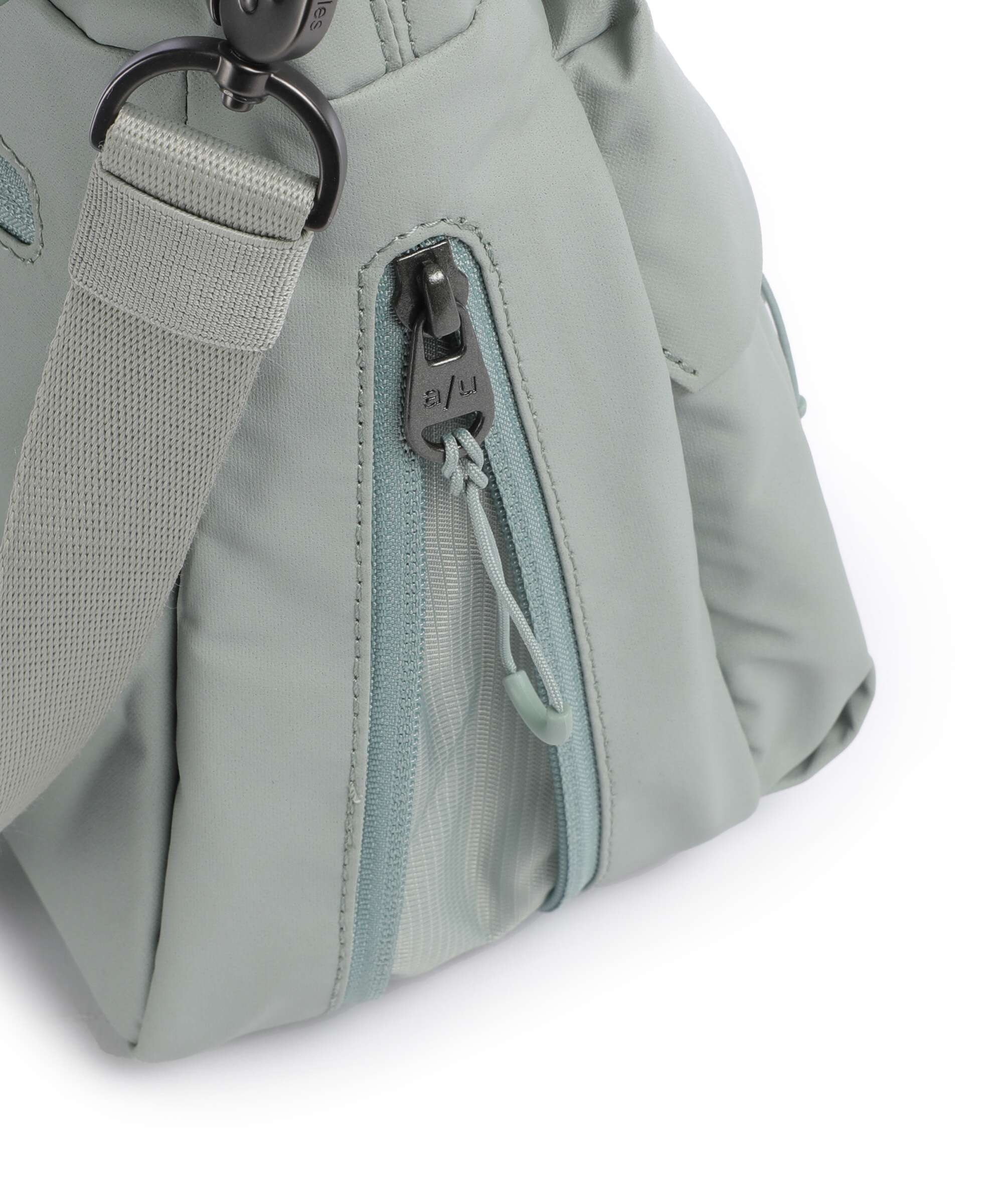 Aunts & Uncles Japan RE lite Nanuki Crossbody bag sage green