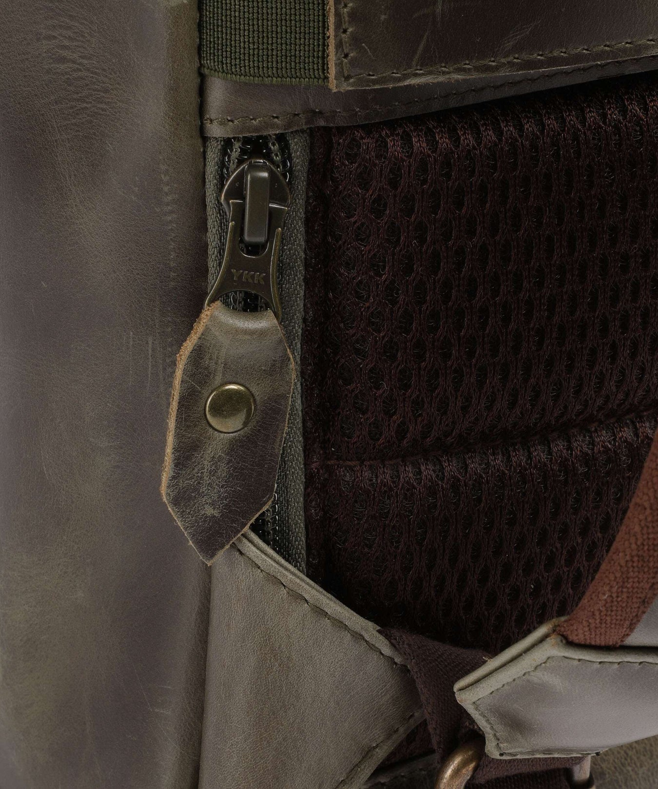 Buckle & Seam Crazy Horse Siwa Backpack olive