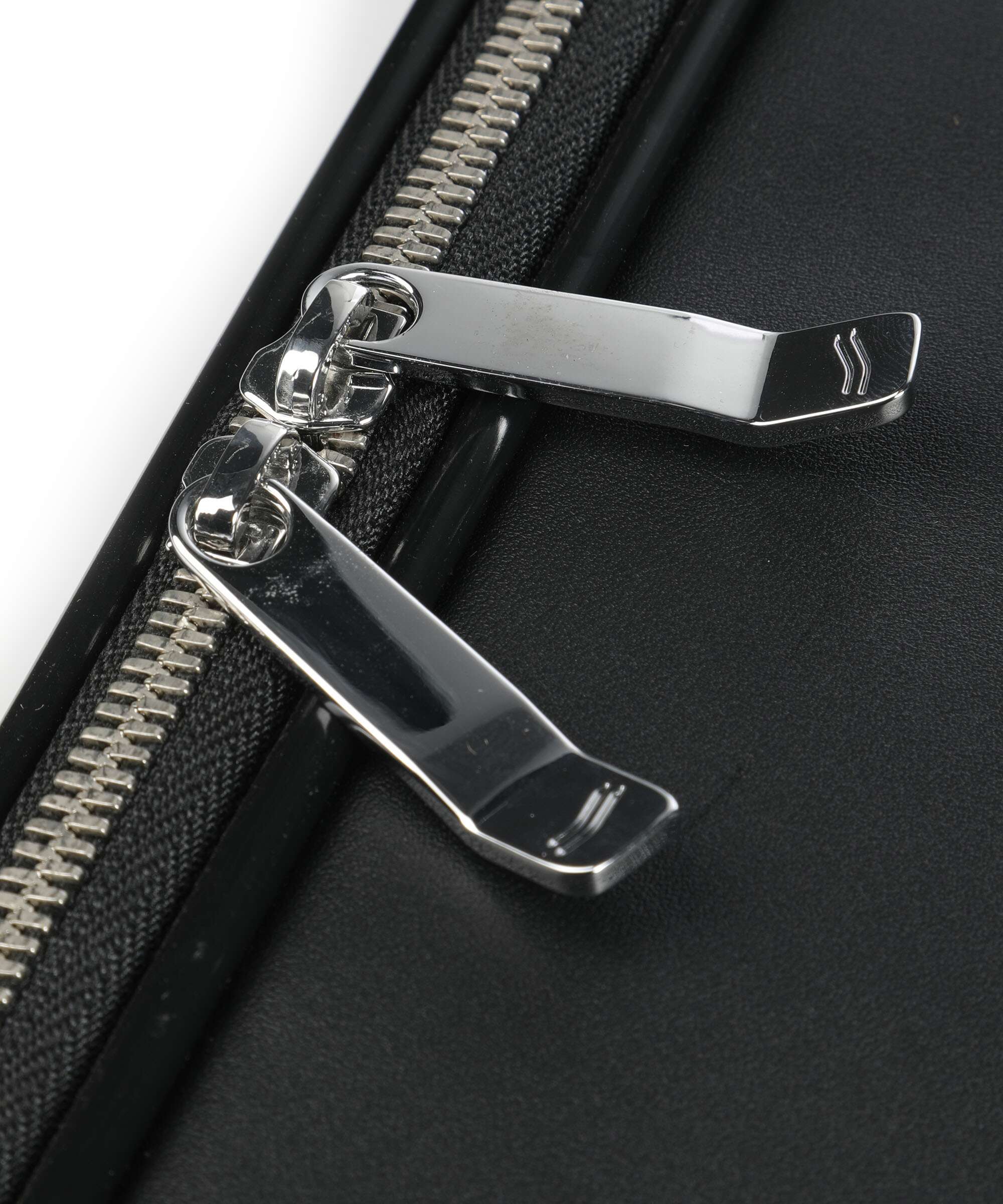 Vocier Legacy F38 Garment bag black