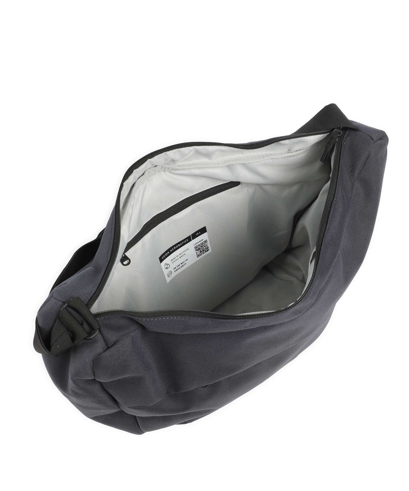 Ucon Acrobatics Original Adam Medium Weekend bag dark navy