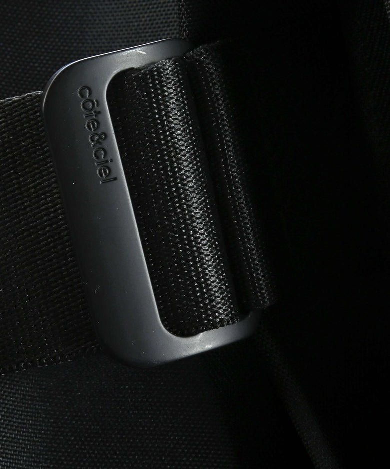 Côte&Ciel Smooth Isar Medium Backpack black