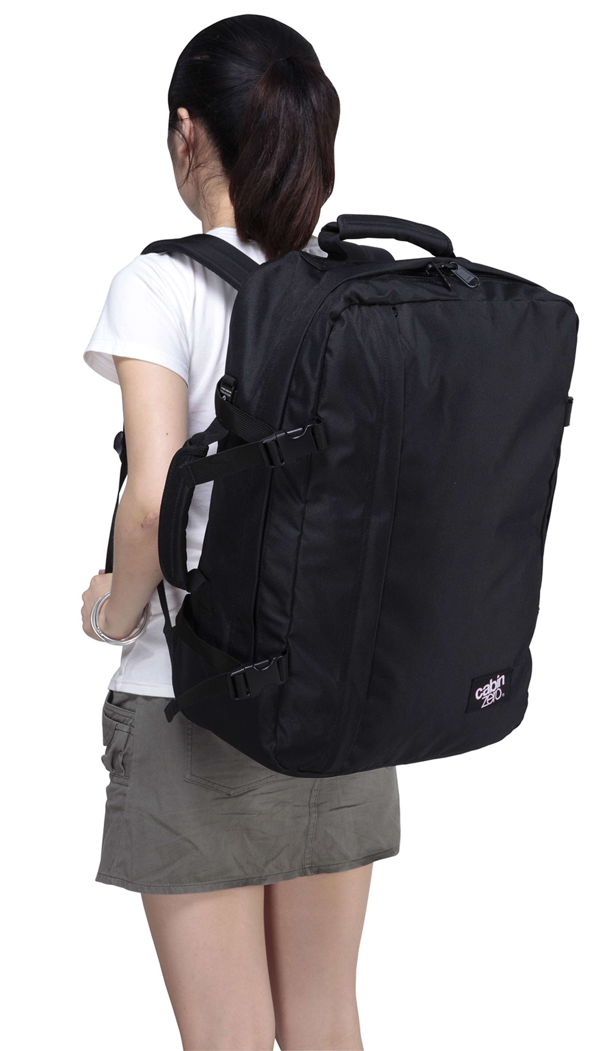 Cabin Zero Classic 44 Travel backpack sangria red 