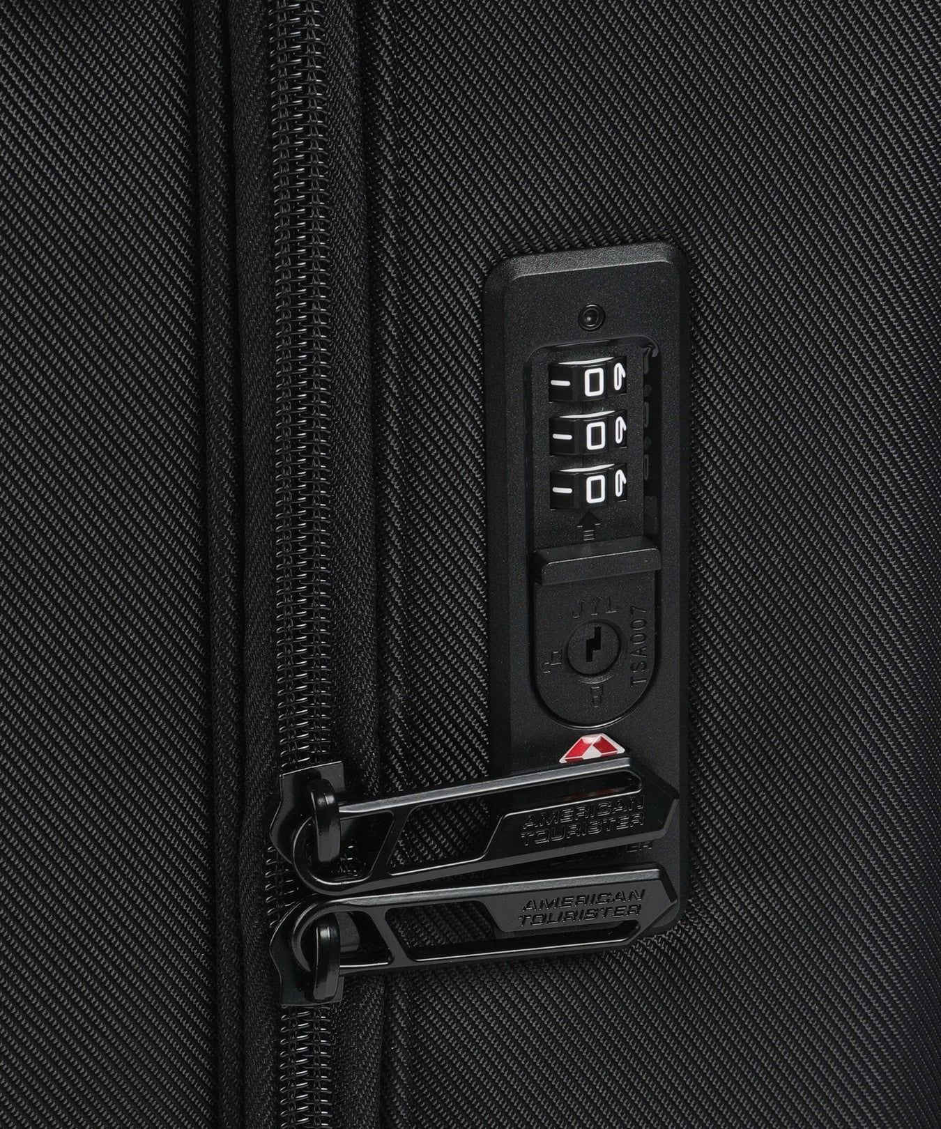 American Tourister Urban Track S Spinner (4 wheels) asphalt black