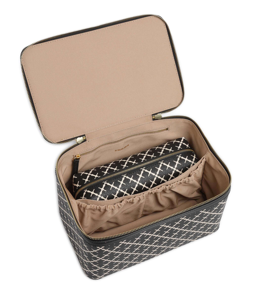 by Malene Birger Bae Beauty Toiletry bag black