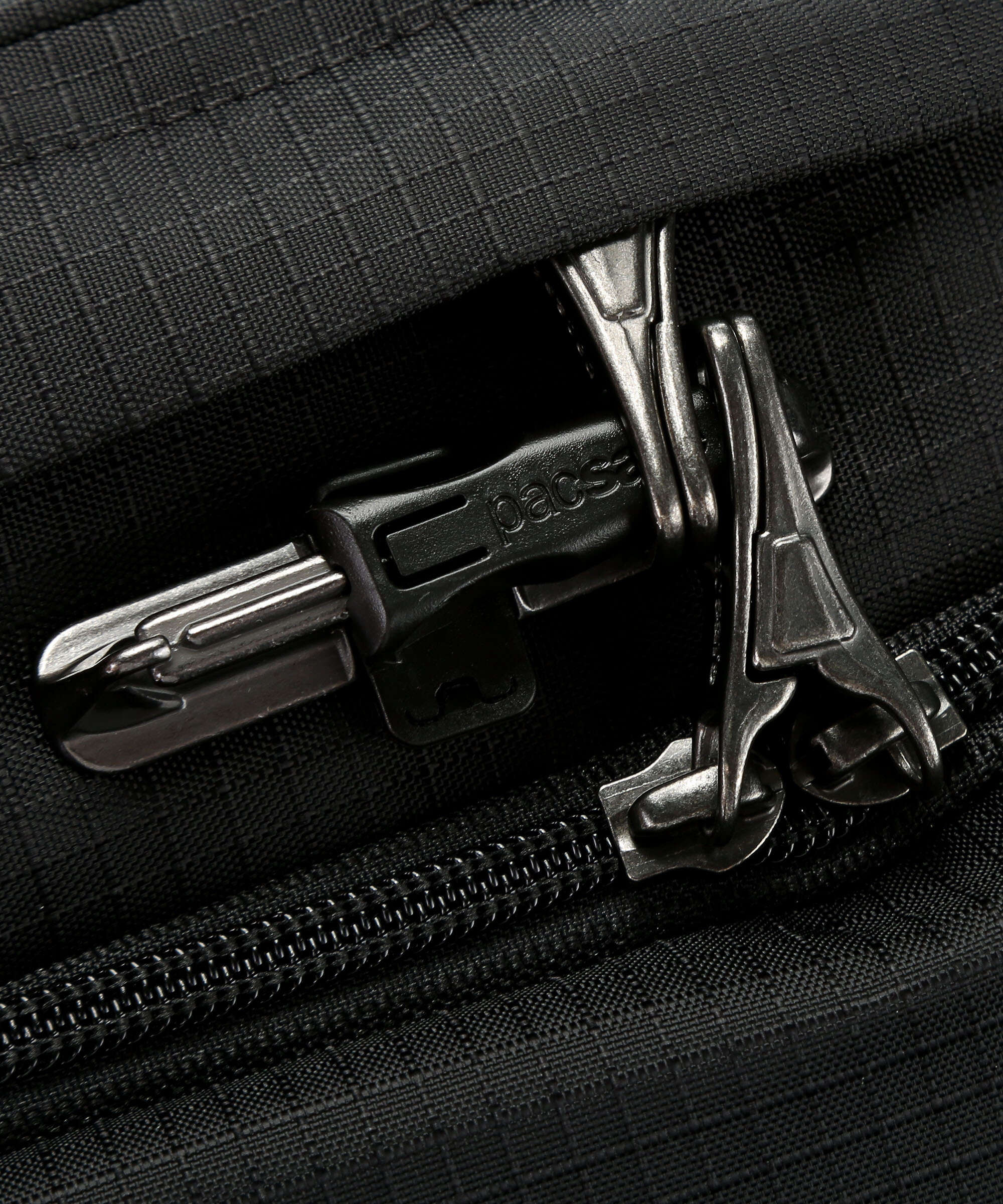 Pacsafe Vibe 25 Laptop backpack jet black