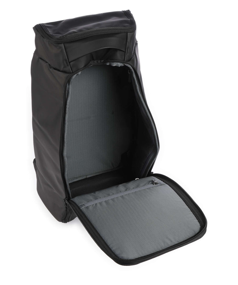 Db Hugger 30 Backpack black out