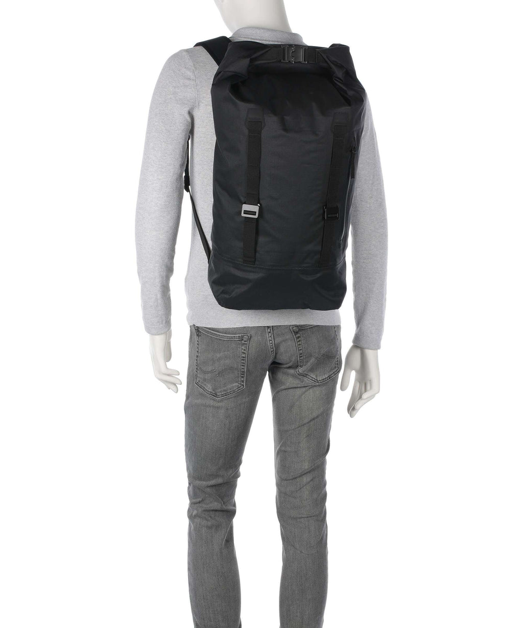 Db Essential 32 Backpack black out