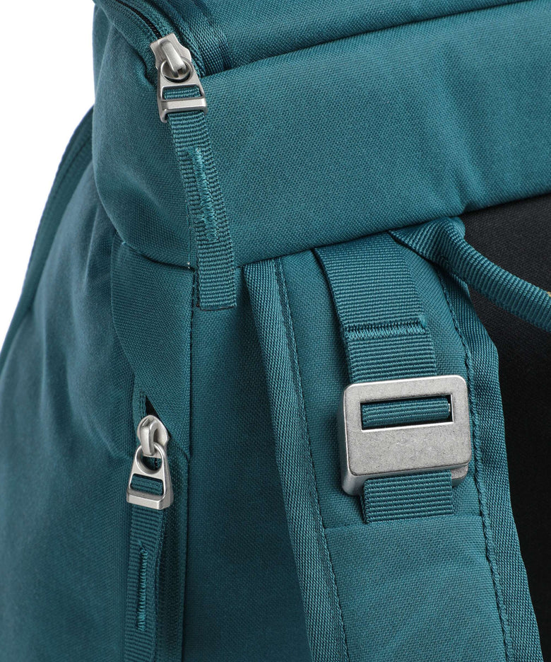 Db Hugger 25L Backpack midnight teal
