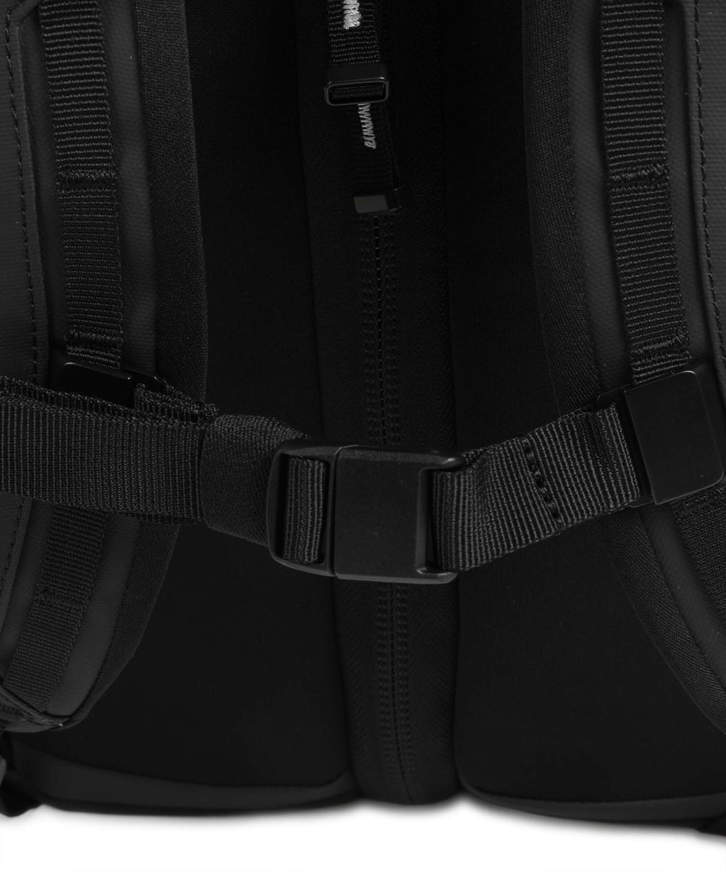 Db Roamer Pro 30 Travel backpack black out