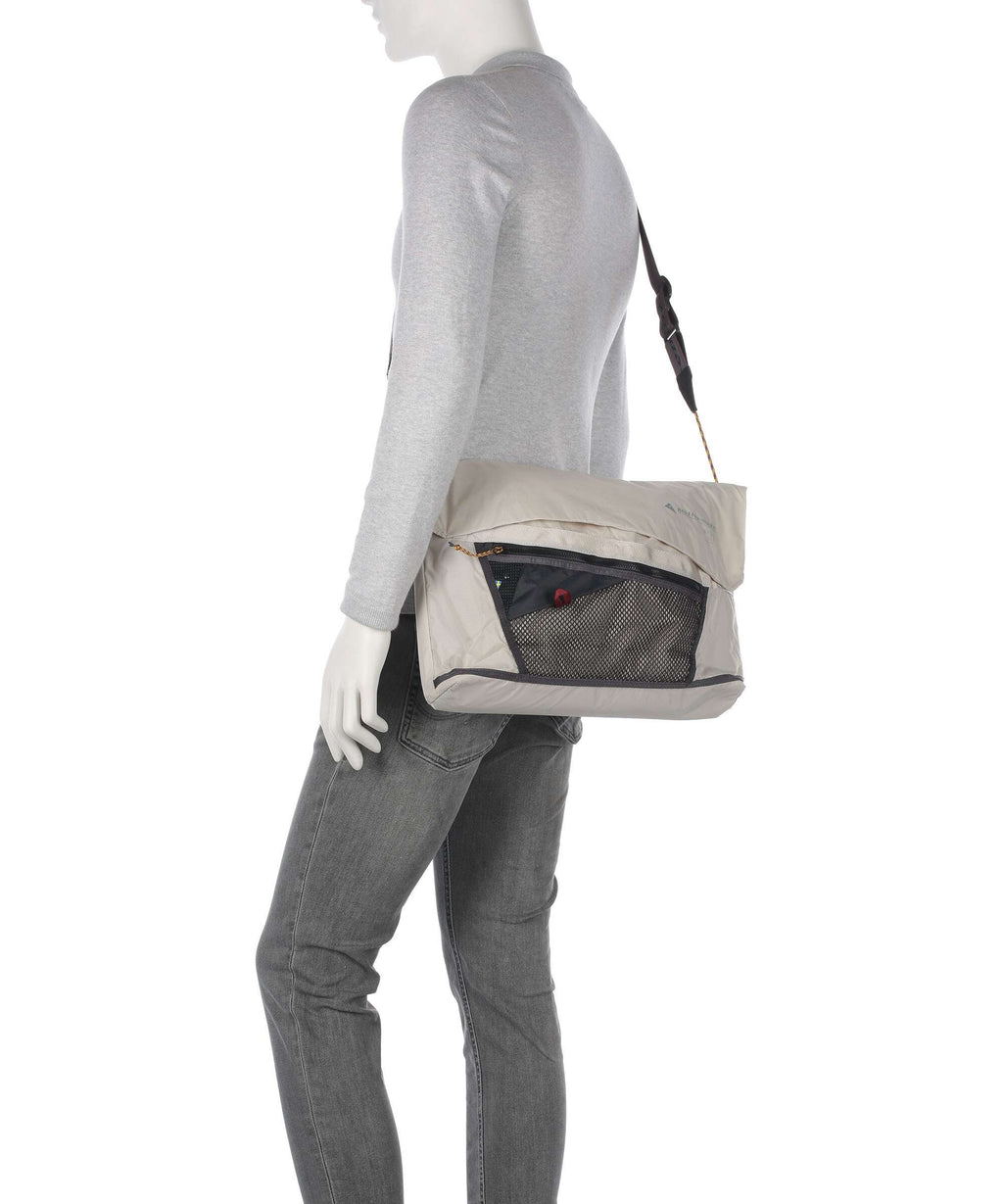 Klättermusen Gaut Messenger bag olive