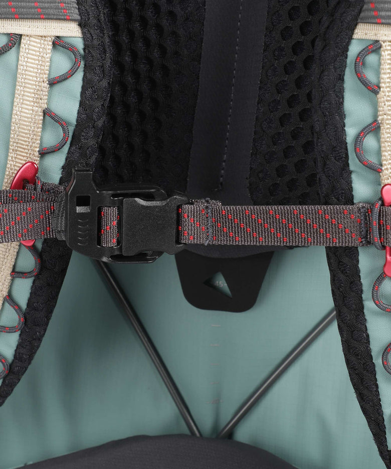 Klättermusen Gungne 43 Hiking backpack jade green