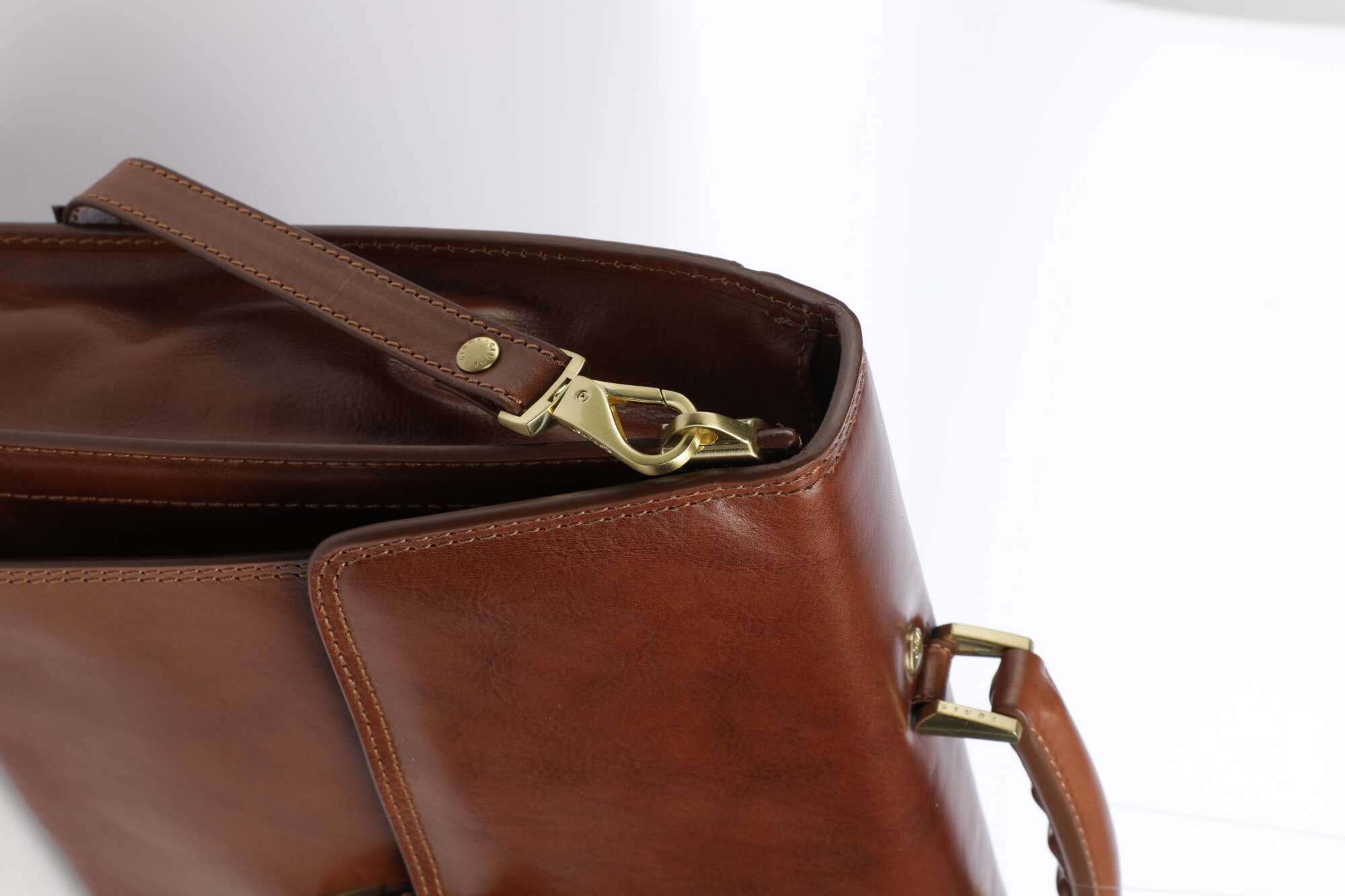 Giudi Briefcase brown