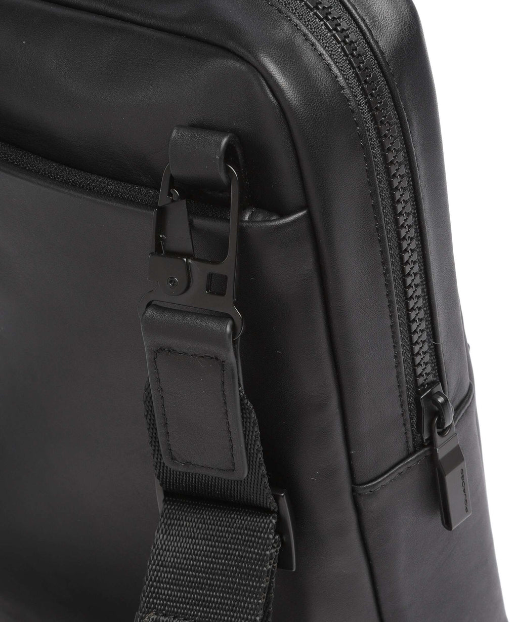 Piquadro Liko Crossbody bag nero