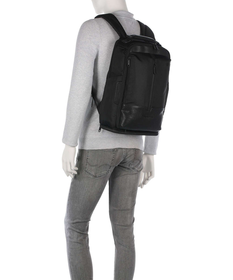 Piquadro W138 Travel backpack nero