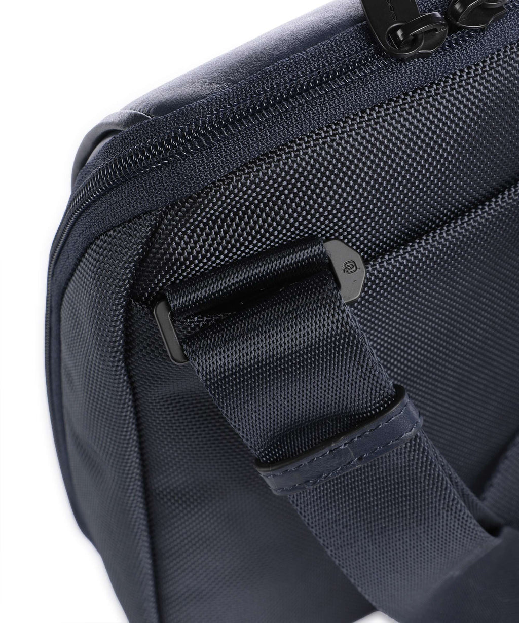 Piquadro Lyss Crossbody bag blue