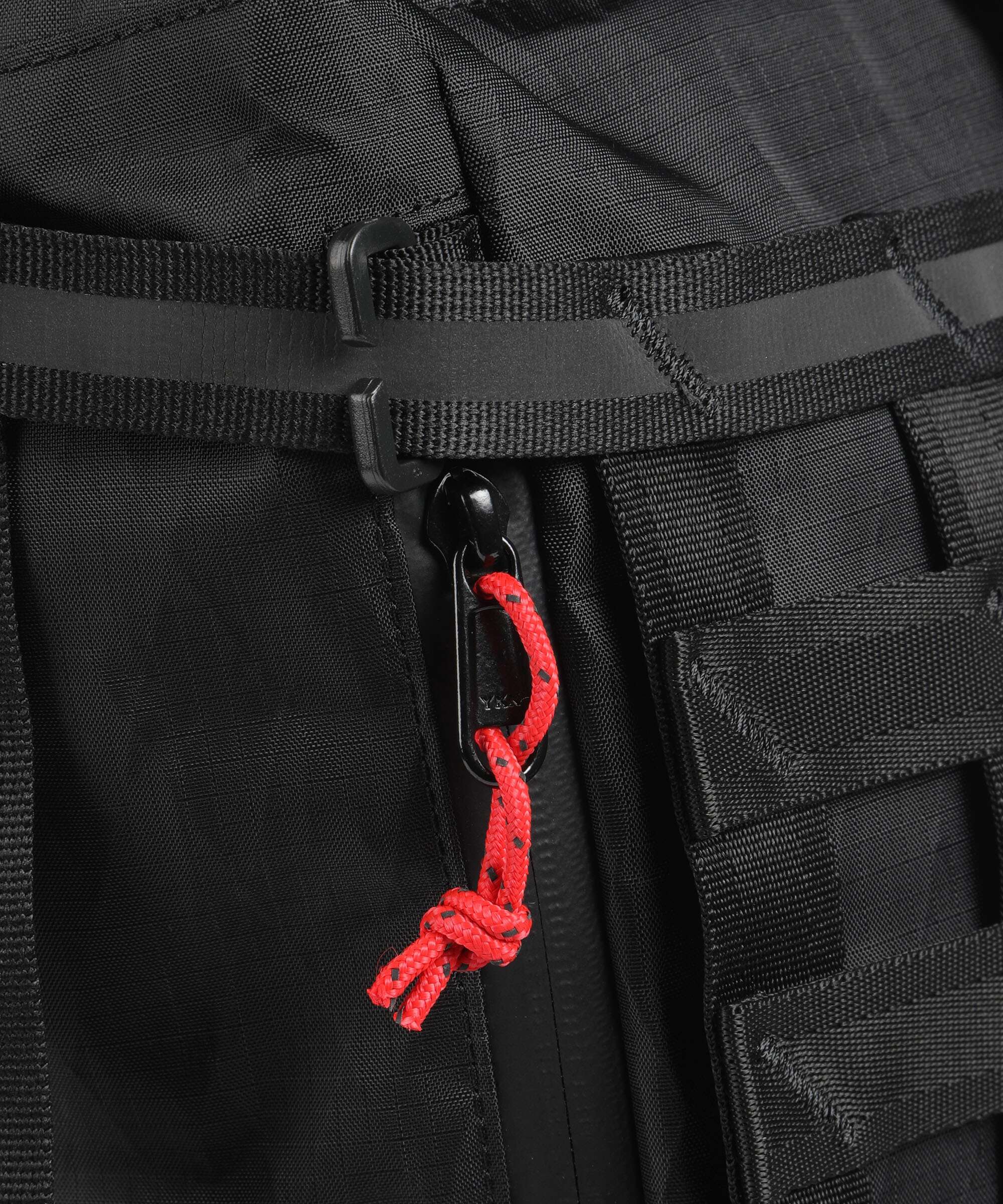 Chrome Barrage 34 Rolltop backpack black