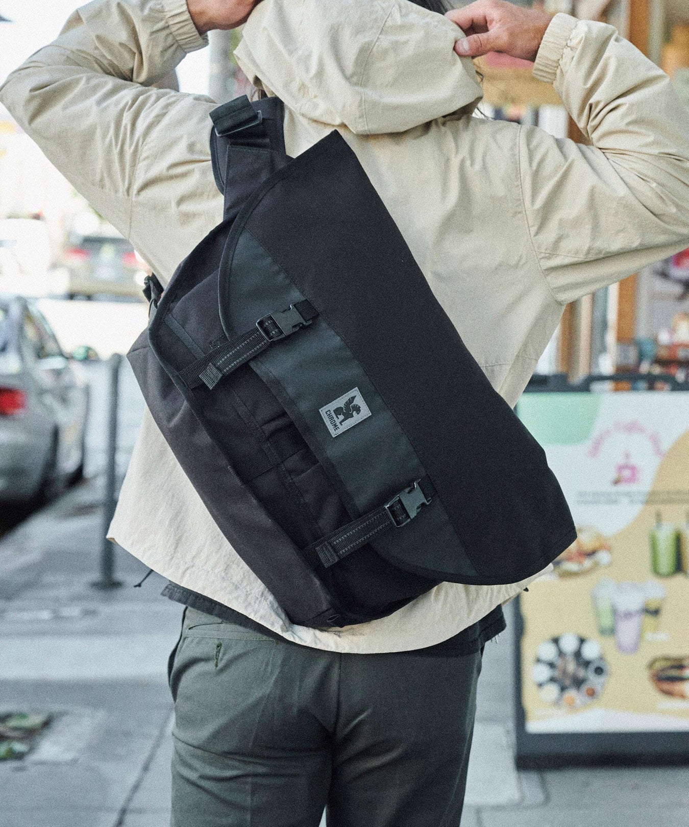 Chrome Citizen 24L Messenger bag sage