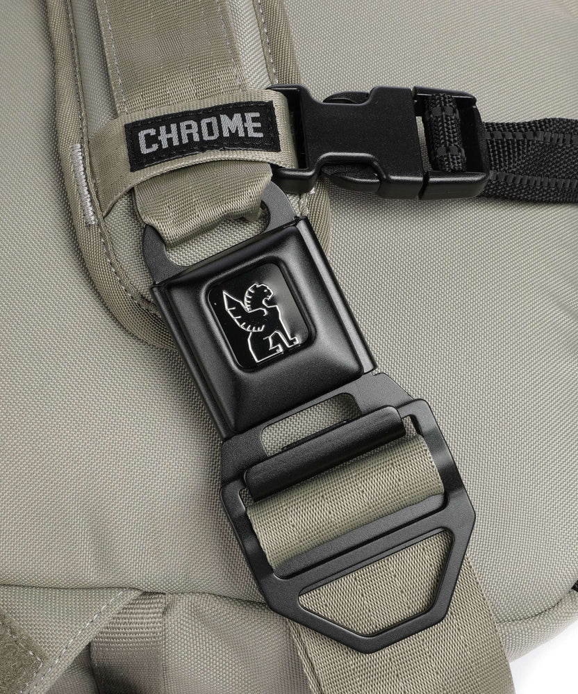 Chrome Kadet Max Fanny pack sage