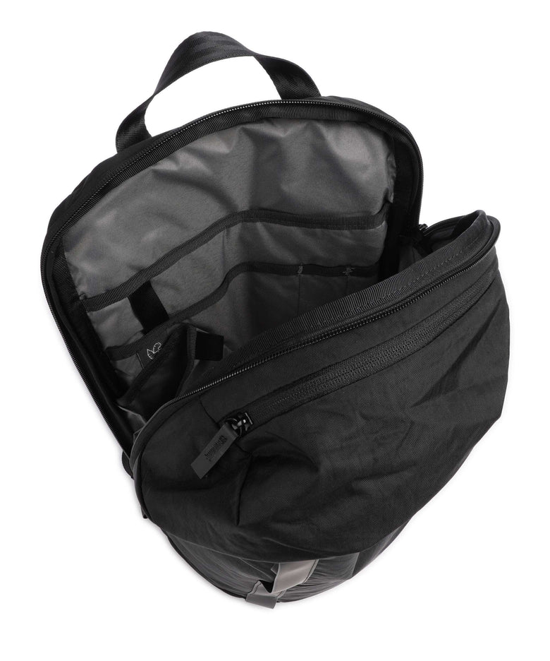 Chrome District Collection Camden 16 Backpack black