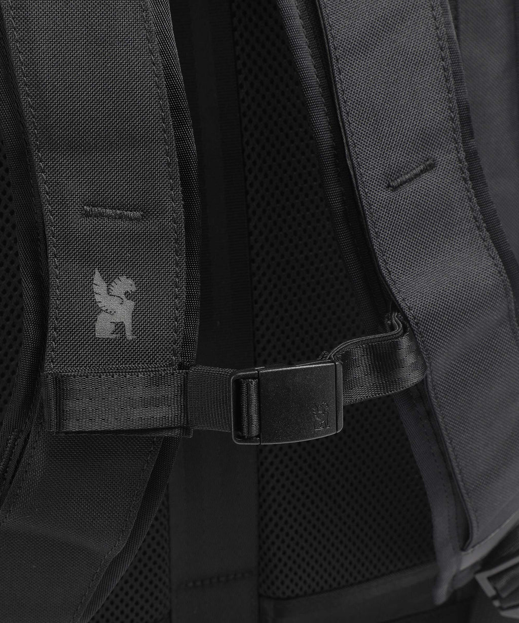 Chrome Hawes 26 Backpack indigo