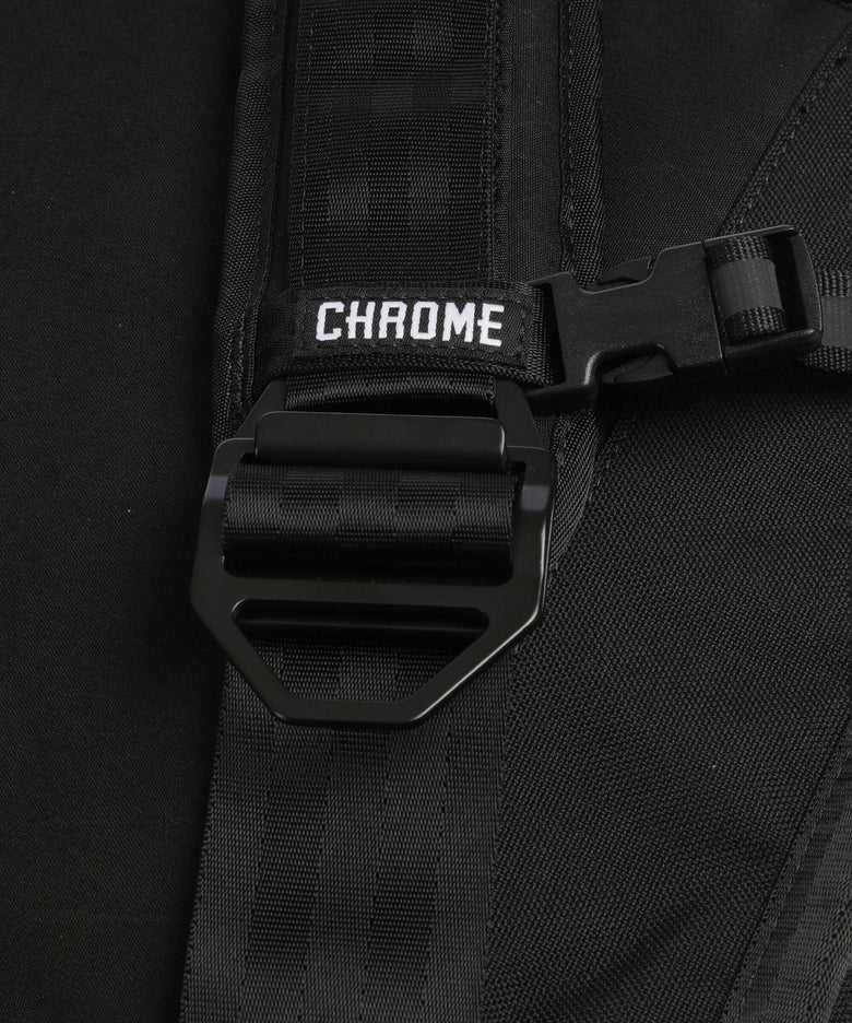 Chrome Barrage 16 Tote bag black