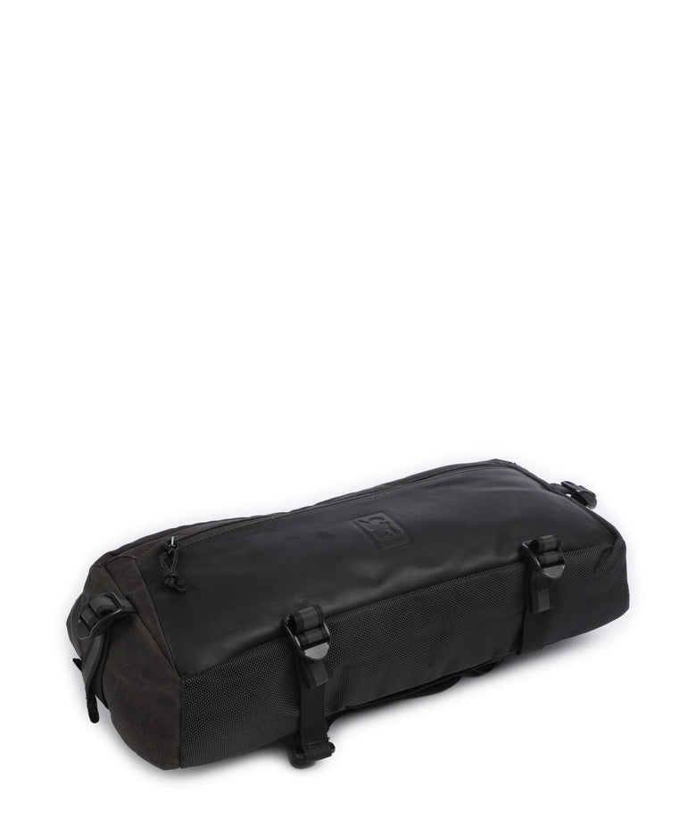 Chrome Kadet Sling bag black