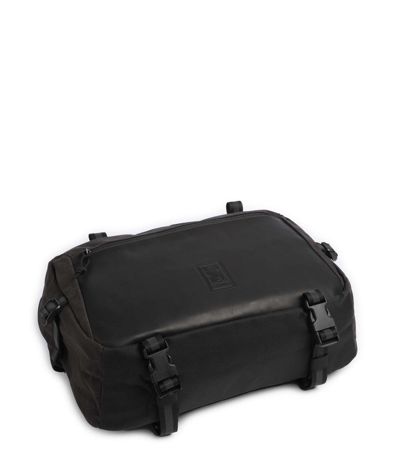 Chrome Kadet Max Messenger bag black