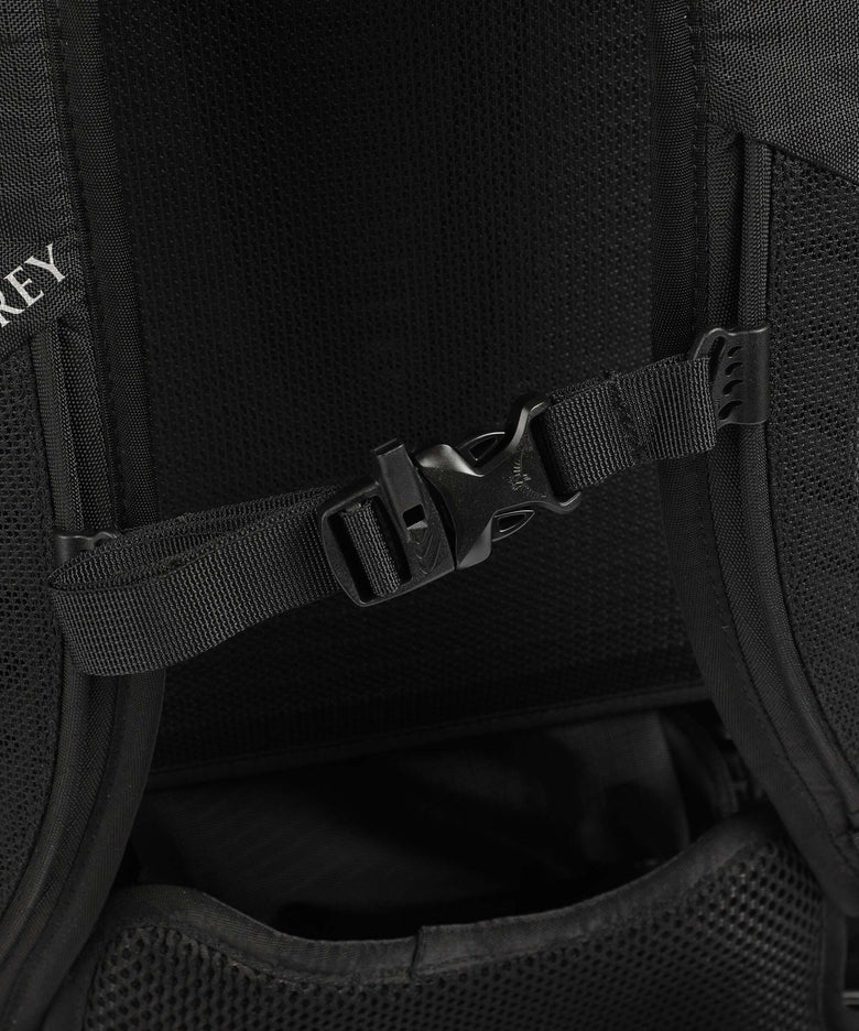 Osprey Sojourn 80 Backpack with wheels black