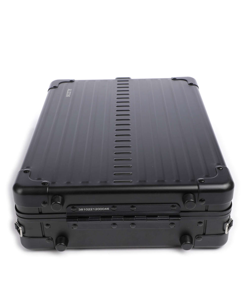 Aleon Classic 16 Vertical Briefcase onyx