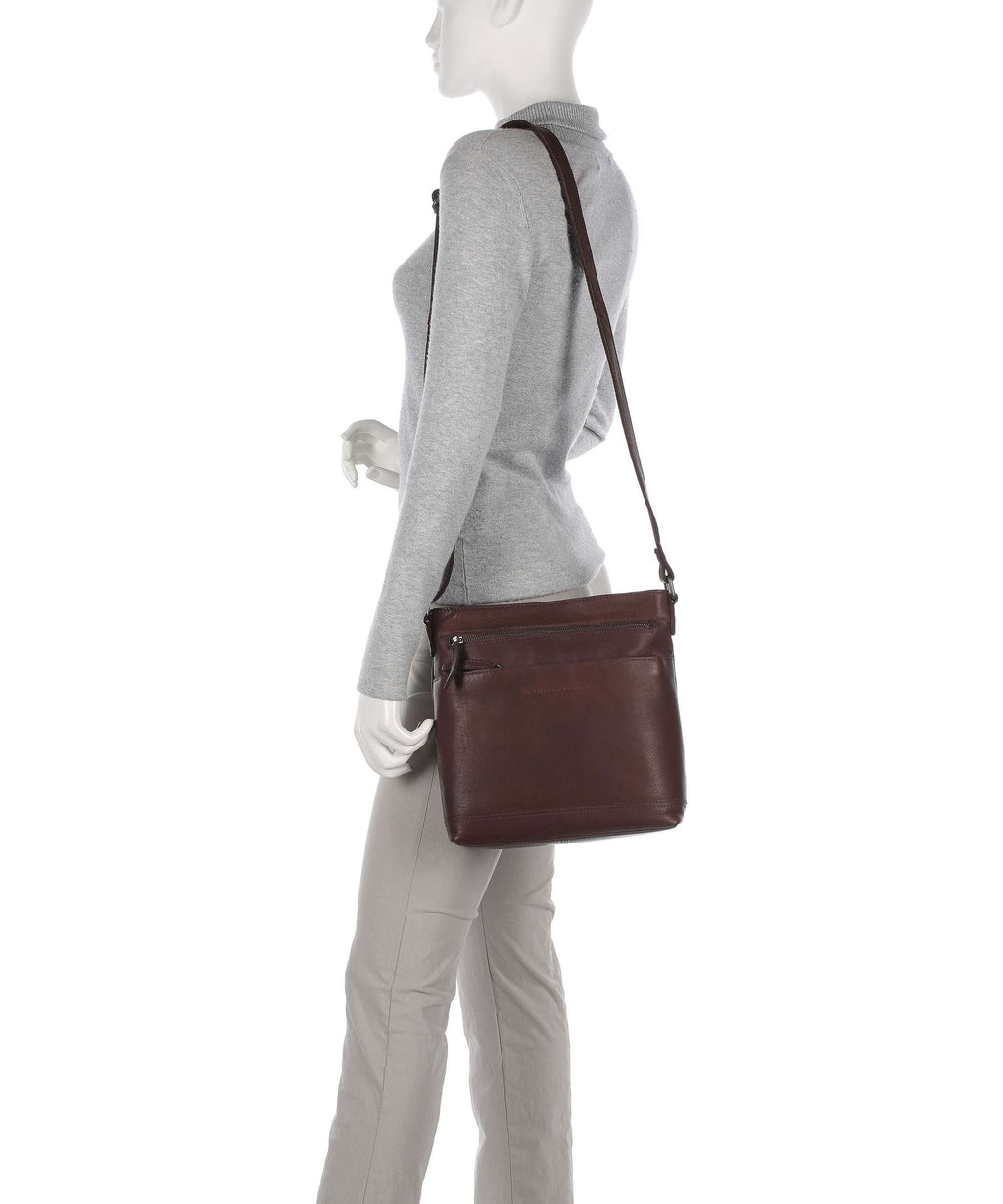 The Chesterfield Brand Wax Pull Up Cow Almeria Crossbody bag brown